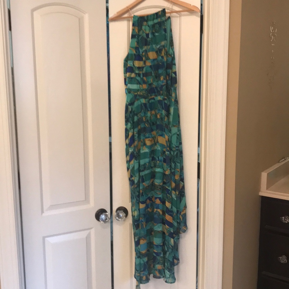 Flowing Maxi - Picture 3 of 4